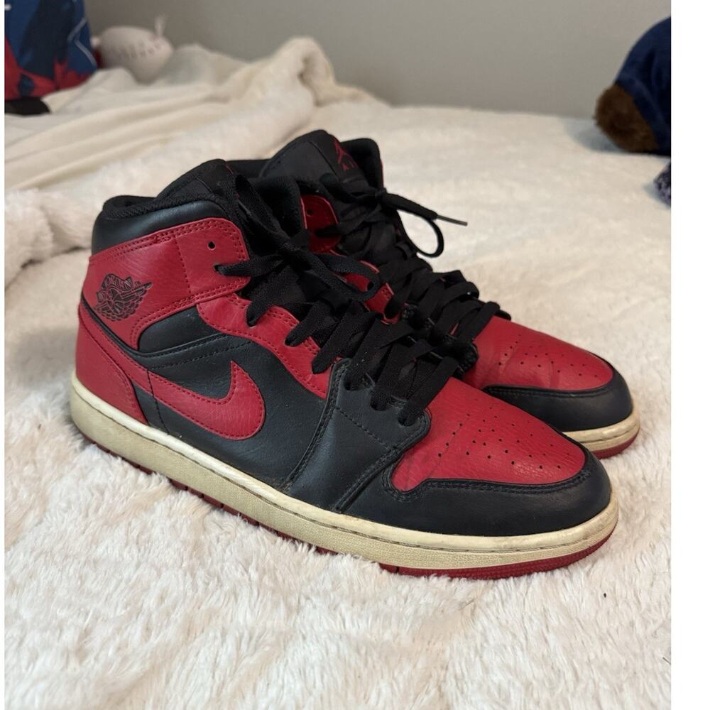 Jordan Air Jordan 1 Mid Banned Black Red Leather Men's Sneaker Size 11